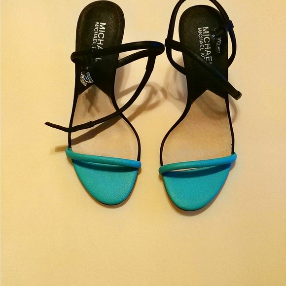 Michael kors shoes - Picture 7 of 7